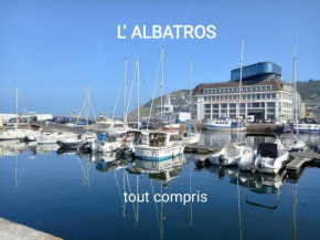 L' ALBATROS vue sur le port